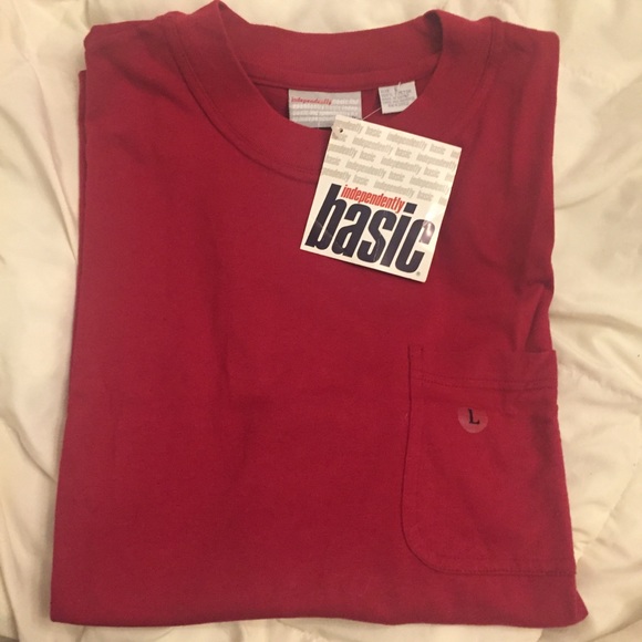 Independently BasicPocket Tees - Picture 2 of 5